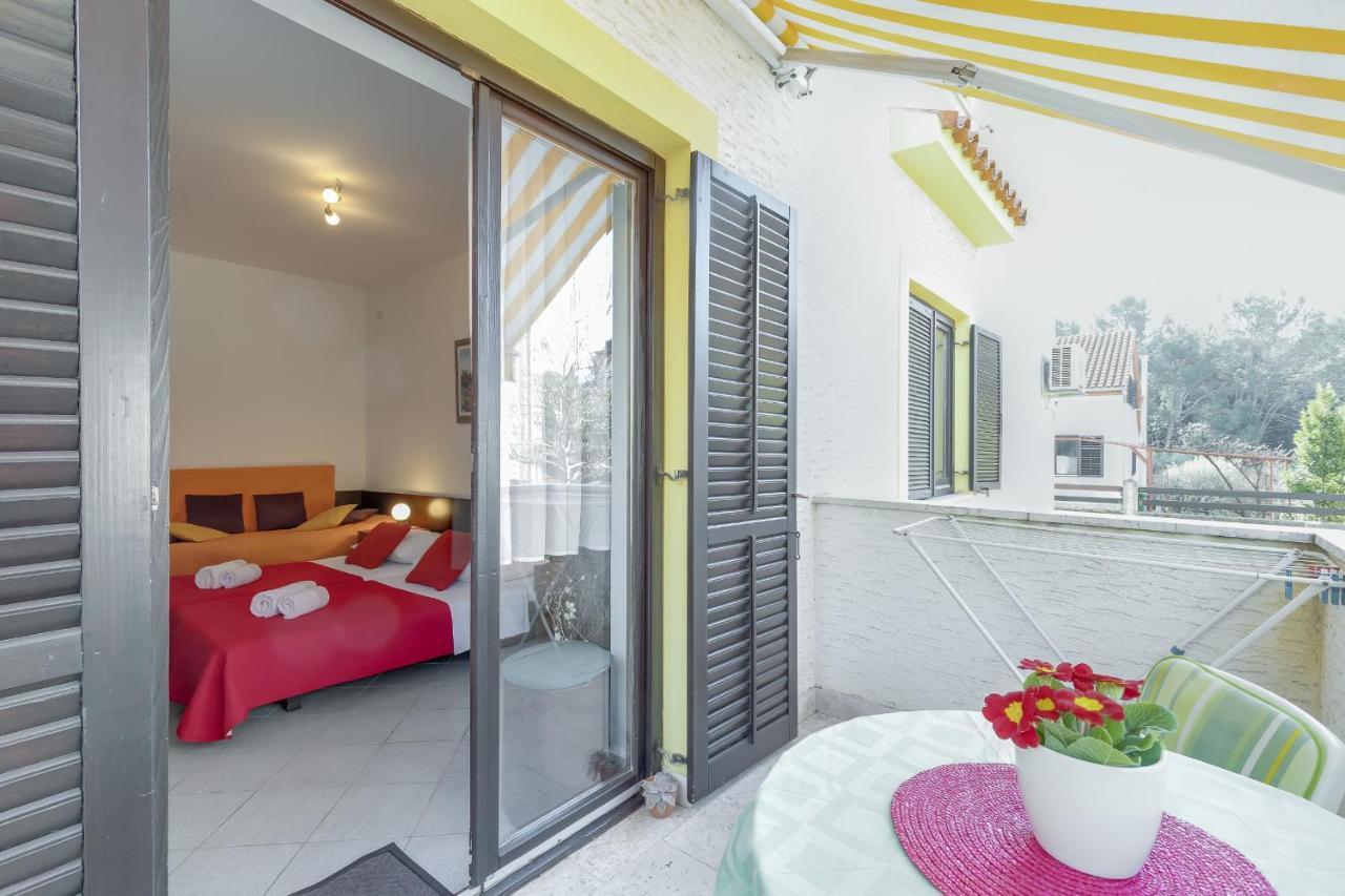 Apartment House Matosevic Porec Exterior photo