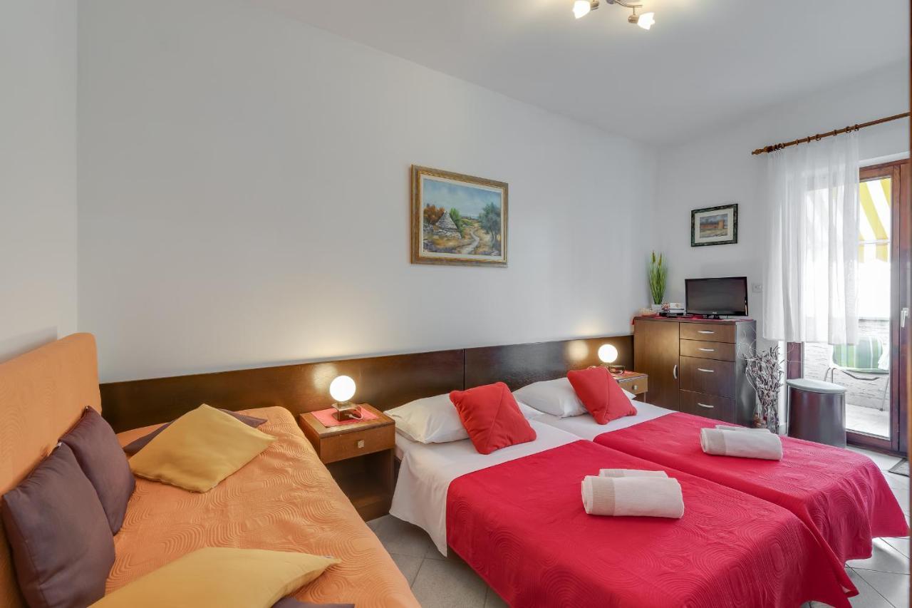 Apartment House Matosevic Porec Exterior photo